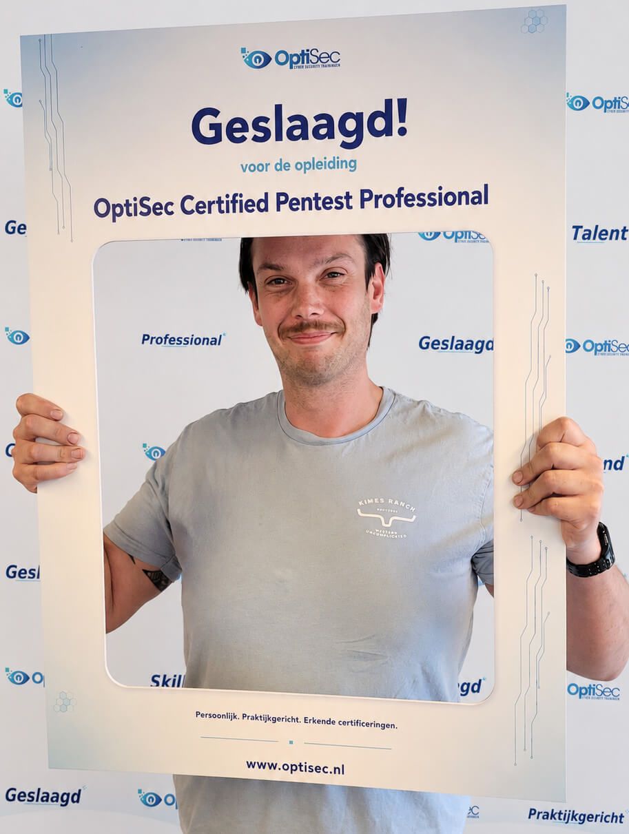 Angelo%20geslaagd%20voor%20ethical%20hacker-c8114d6b